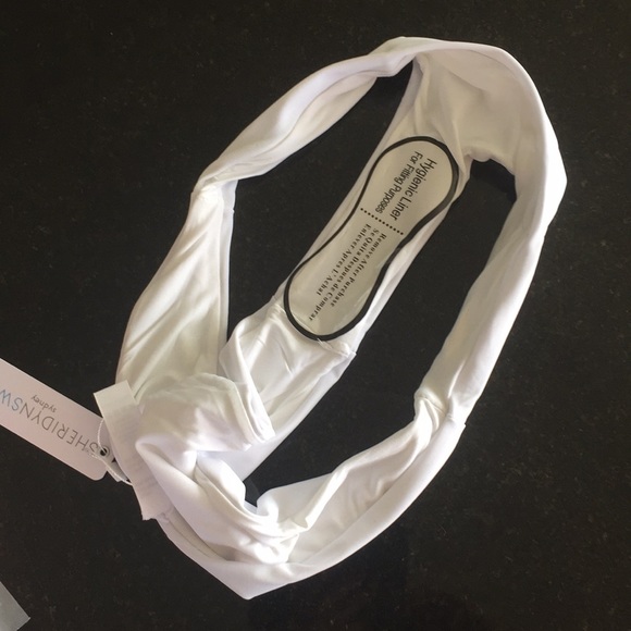 High leg seamless cheeky bikini bottoms - Picture 4 of 6